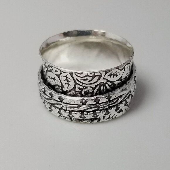 Vintage Leaf Design Spinner Ring, Silver Tone Size 8 Band, Fidget, Estate - Picture 1 of 7